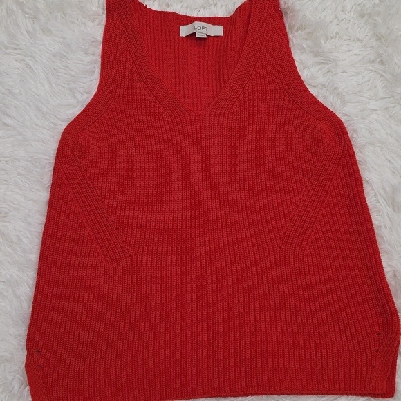 LOFT Sweaters - Loft Orange Knit Sleeveless Top. Size XS